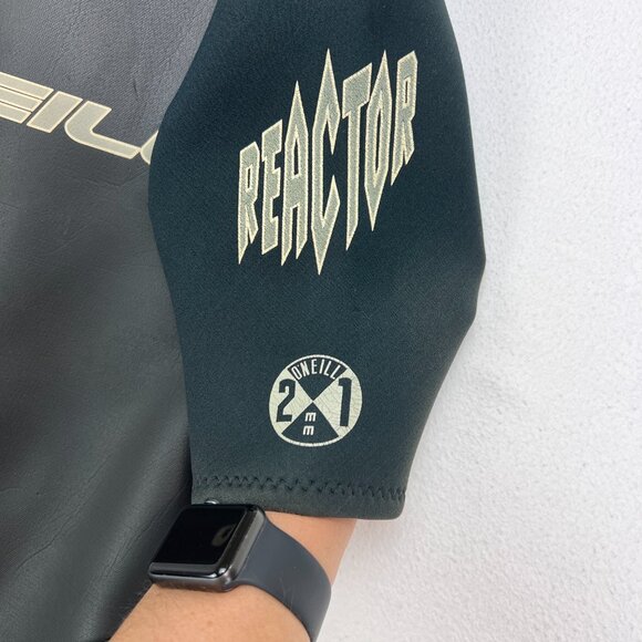 O'Neill Black & Red Spring Suit Size M - Picture 10 of 12